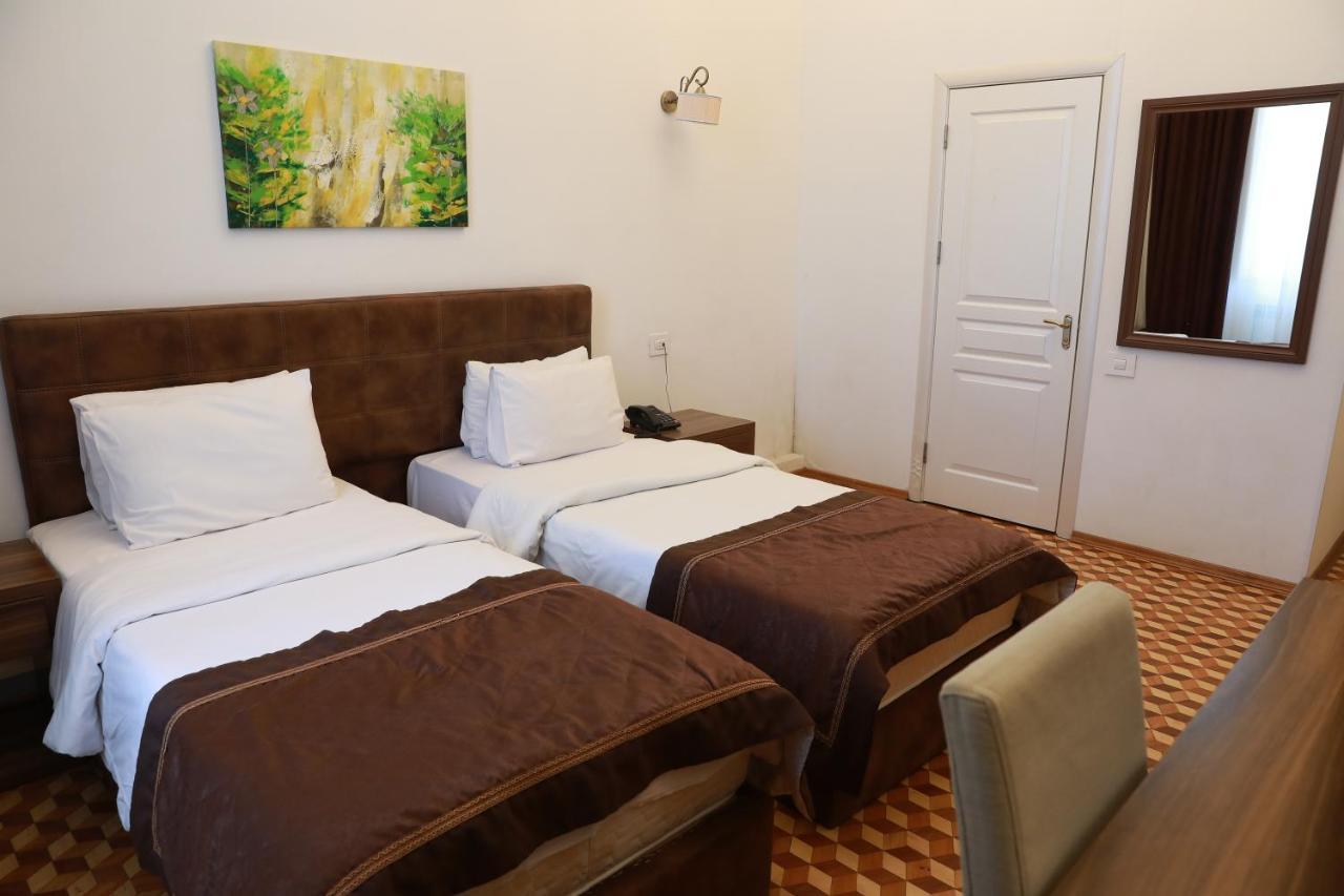 Malakan Hotel บากู ภายนอก รูปภาพ