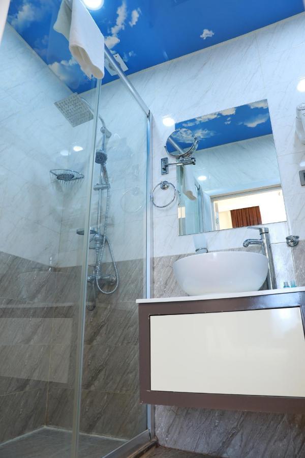 Malakan Hotel บากู ภายนอก รูปภาพ